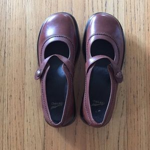 Dansko shoes (medical workers shoes)